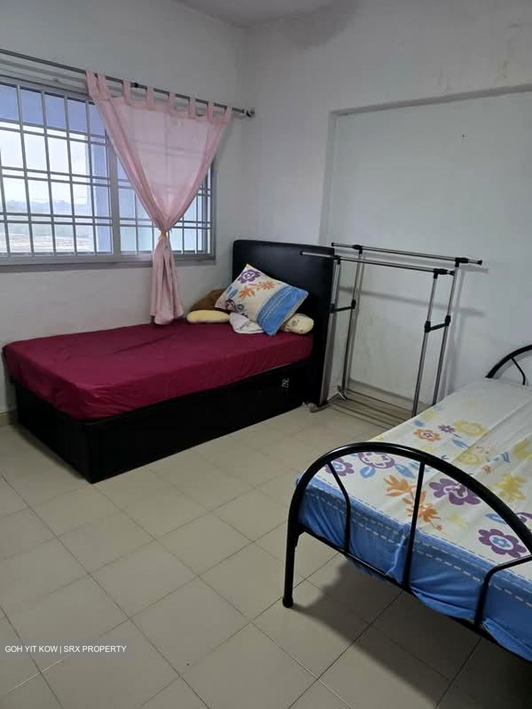 Blk 547 Jurong West Street 42 (Jurong West), HDB Executive #530064631